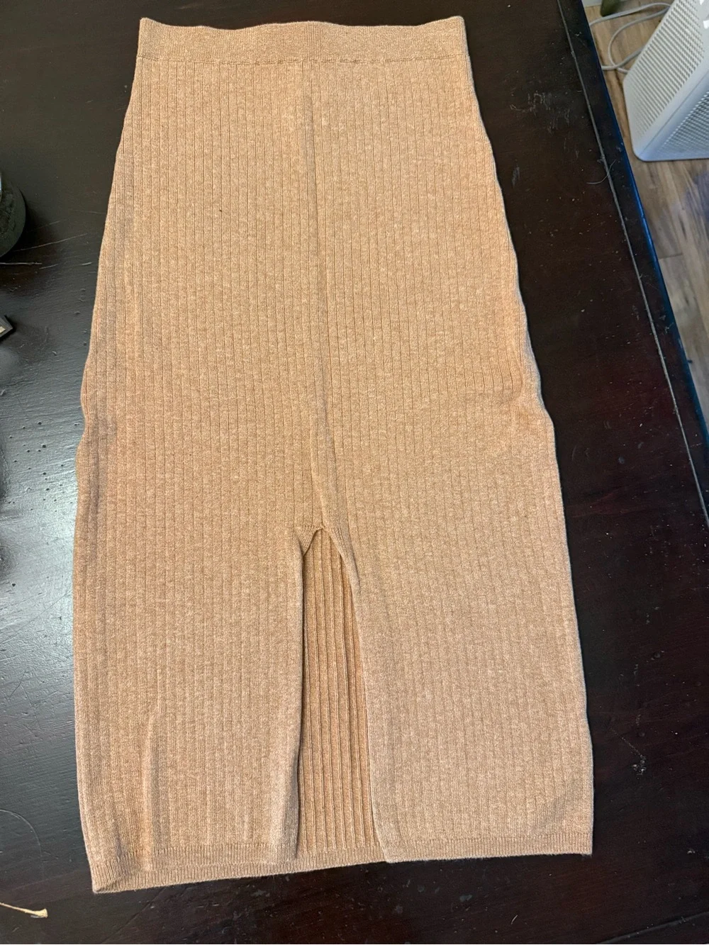 Free People figure skimming